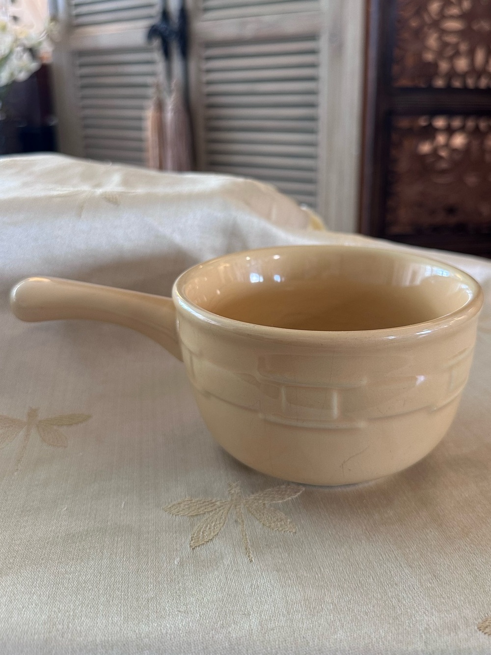 Longaberger Woven Traditions Stoneware Chili / Soup / Chowder Bowl w/ Handle.